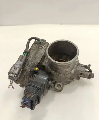 Toyota RAV 4 (XA20) Throttle valve 