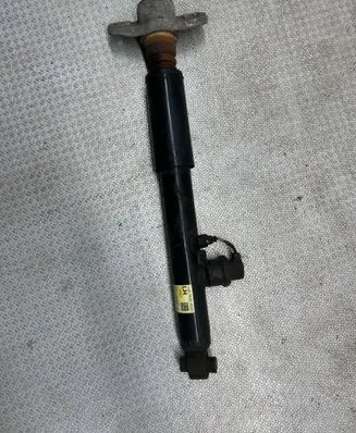 KIA Stinger Rear shock absorber/damper 55300J5050