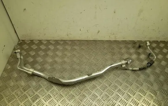 BMW 3 G20 G21 Air conditioning (A/C) pipe/hose 9395469