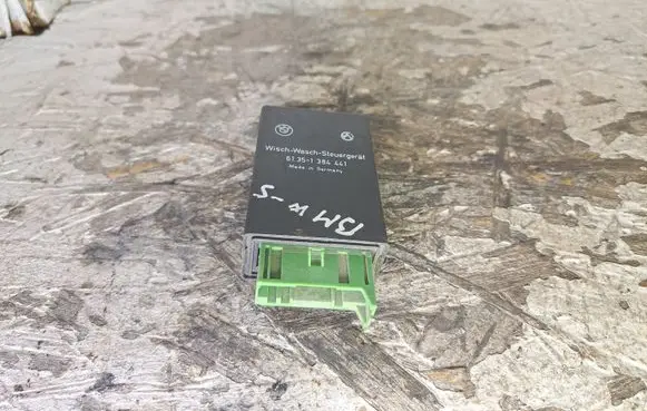 BMW 5 E34 Window wiper relay 61351384441