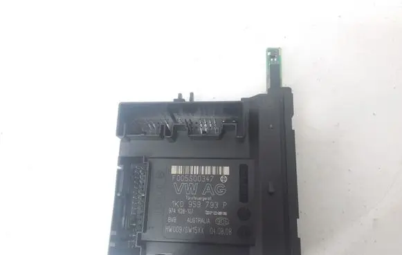 Volkswagen PASSAT B6 Door control unit/module 1K0959793P
