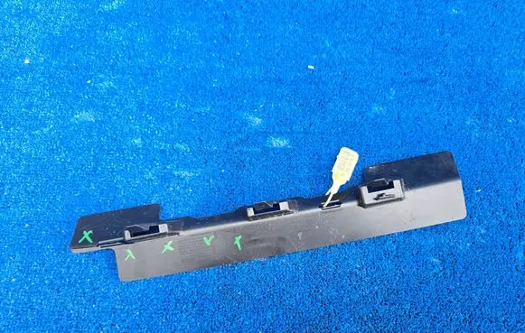 BMW iX Front bumper lower grill 5A86207