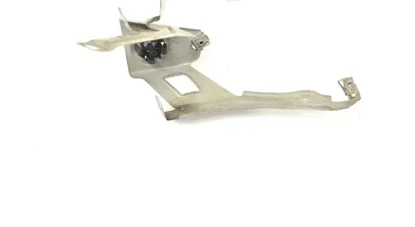 Audi A3 S3 8P Fender mounting bracket 7193421
