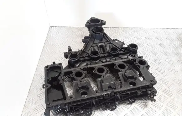 Volvo V50 Intake manifold