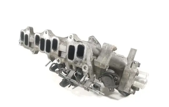 Honda CR-V Intake manifold 17100-RMA-E00