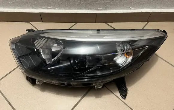 Renault Captur Headlight/headlamp 260607817R