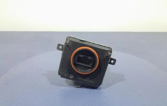Audi A5 8T 8F Voltage converter/converter module 4G0907697D
