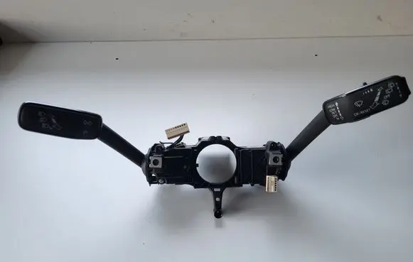 Skoda Octavia Mk3 (5E) Indicator stalk