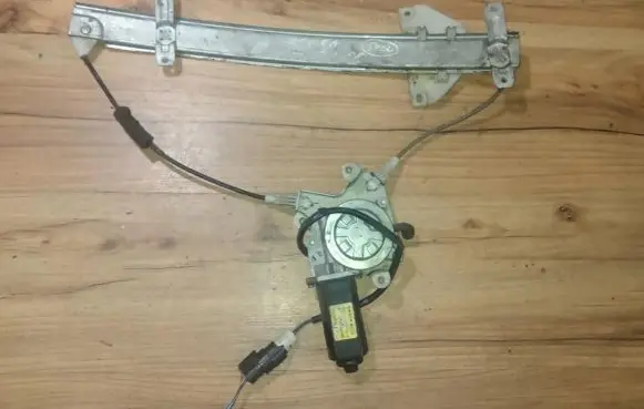 Hyundai Lantra I Sliding door window regulator with motor