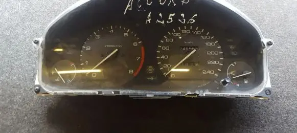 Honda Accord Speedometer (instrument cluster) hr0166004 sn7