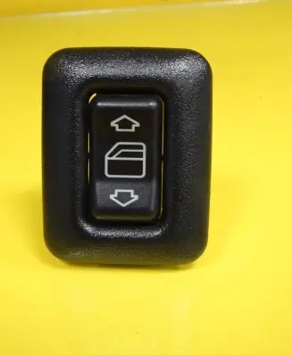 Mercedes-Benz C W202 Electric window control switch 03809761
