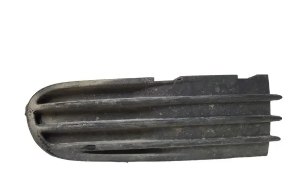 Volvo V50 Front bumper lower grill 30657010