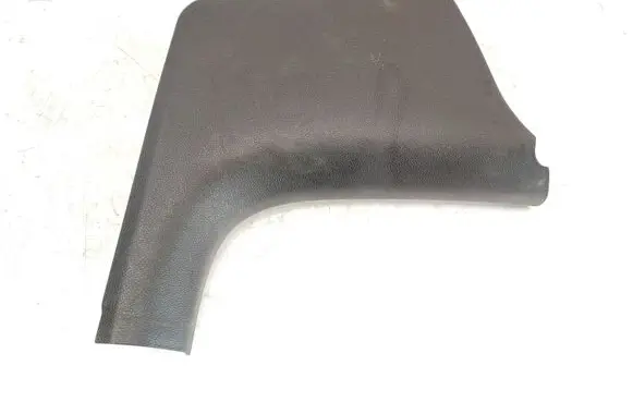 Foot area side trim