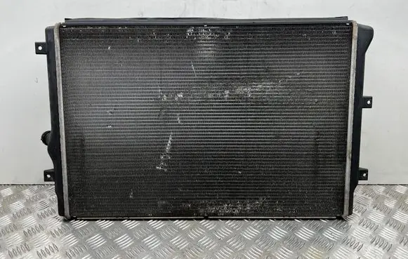 Skoda Octavia Mk2 (1Z) Coolant radiator 1K0121251DD