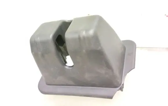 Porsche Taycan 9J1 Tailgate/boot lid lock trim 9J1863571B