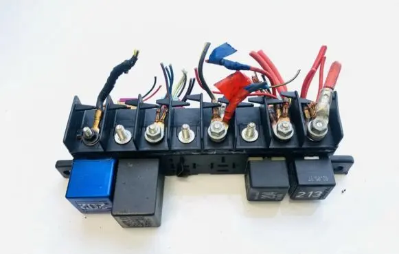 Audi A4 S4 B5 8D Fuse box set 4a0941822