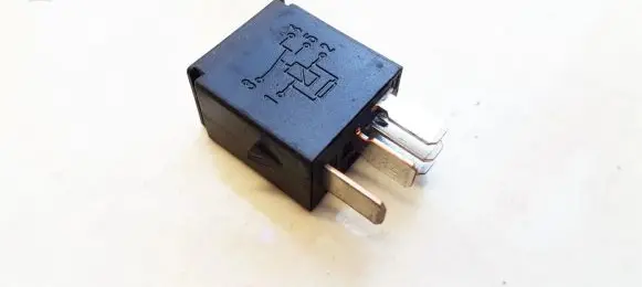 Nissan Almera N16 Other relay 252309F905