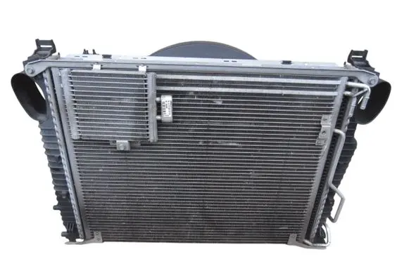 Mercedes-Benz SL R230 Radiator set A2305000303 A2305001004 A2155000000