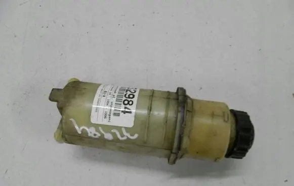 Volkswagen PASSAT B4 Power steering fluid tank/reservoir 330422371