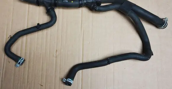 Smart ForTwo III C453 Engine coolant pipe/hose A4535011082 215032629R