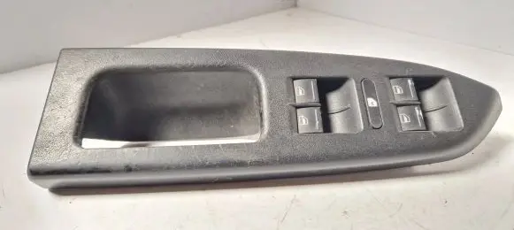 Volkswagen Touran I Front door window switch trim 1t1867371f