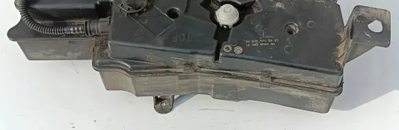 Peugeot 5008 Fuel tank 980299098003