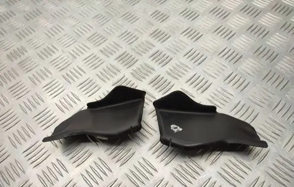 Opel Vivaro Wiper trim 9811020077 9811019877