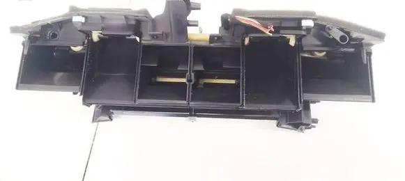 BMW 5 GT F07 Dash center air vent grill R0874