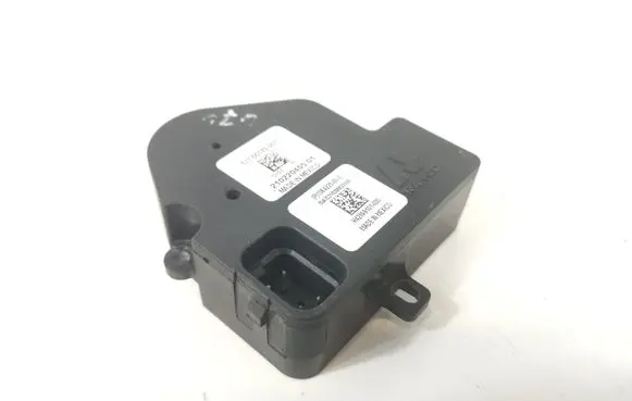 Tesla Model X Coolant heater control valve 1064225-00-E