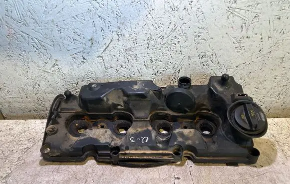 Audi Q3 8U Rocker cam cover 03L103469S