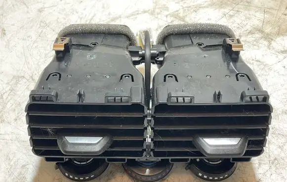 BMW X5 G05 Dash center air vent grill 76900 120907730B 9710327