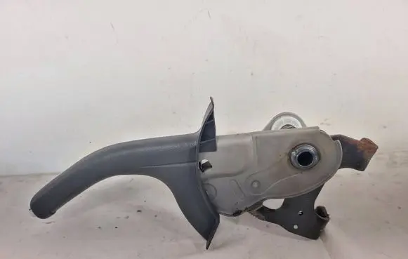 Hyundai i30 Handbrake/parking brake lever assembly