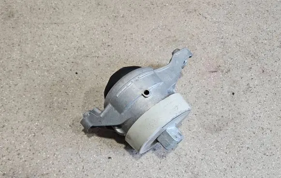 Mercedes-Benz E W214 Engine mount bracket A2062401301