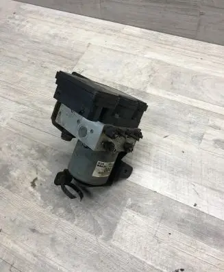 KIA Sorento ABS Pump 589102P900 5WY7055B B2GGAFFE1329318