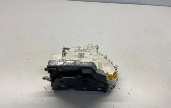 Audi A3 S3 A3 Sportback 8P Front door lock 8X1837015C