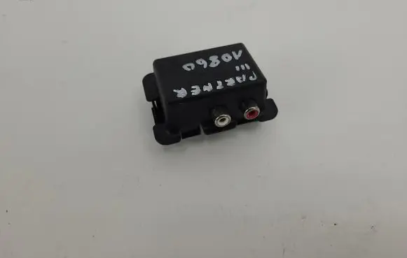 Peugeot Partner AUX in-socket connector 9659681480