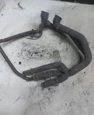 Engine coolant pipe/hose