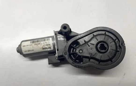 BMW X5 F15 Seat adjustment motor 937268 937268101