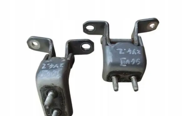 Suzuki Grand Vitara II Rear door hinge set 