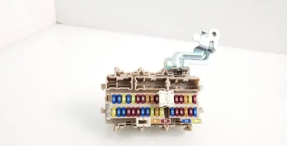 Nissan Qashqai Fuse module 4EB0C