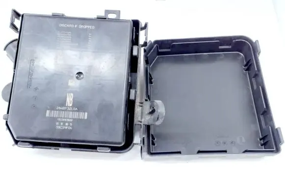 Nissan Pulsar Fuse box set 284B73ZL0A