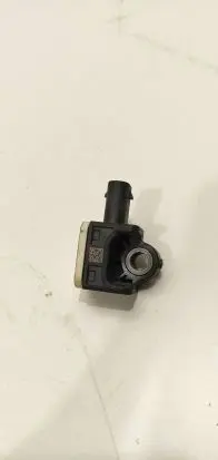 Mercedes-Benz CLA C117 X117 W117 Airbag deployment crash/impact sensor A1668210151 7591965