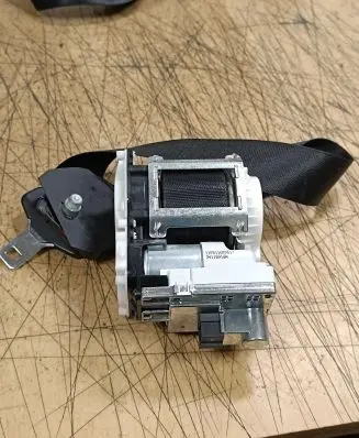 Mercedes-Benz ML W164 Front seatbelt 34009438 34118918A 34066978C