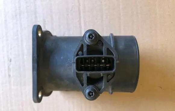 Nissan Primera Mass air flow meter 0280218094
