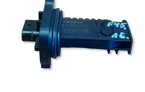 BMW 2 F46 Mass air flow meter 7602038