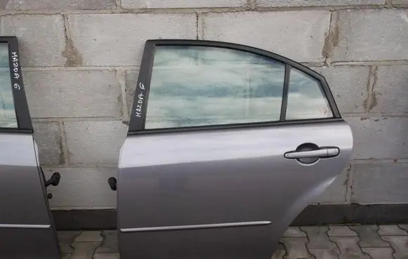 Mazda 6 Rear door