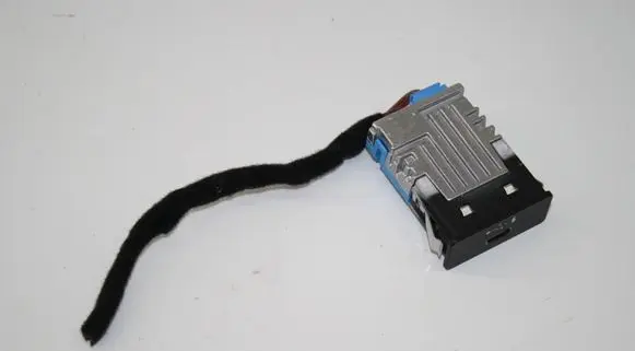 BMW X5 G05 USB socket connector 84108711939 8711939