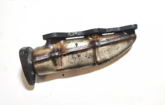 Audi A4 S4 B5 8D Exhaust manifold 059253033C