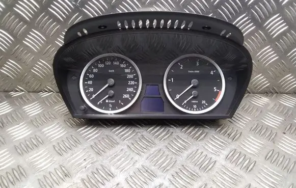 BMW 5 E60 E61 Speedometer (instrument cluster) 62116983153 6983153 6952897