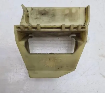 BMW 5 E39 Radiator mount bracket 17112247895